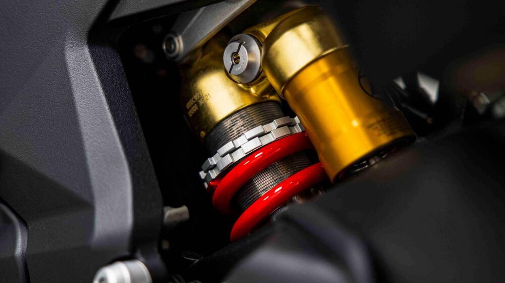 MV Agusta Brutale 1000 RS (2022 - 26) (13)