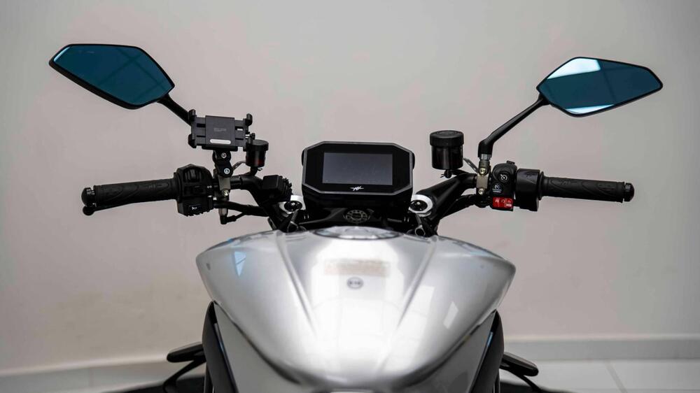 MV Agusta Brutale 1000 RS (2022 - 26) (17)