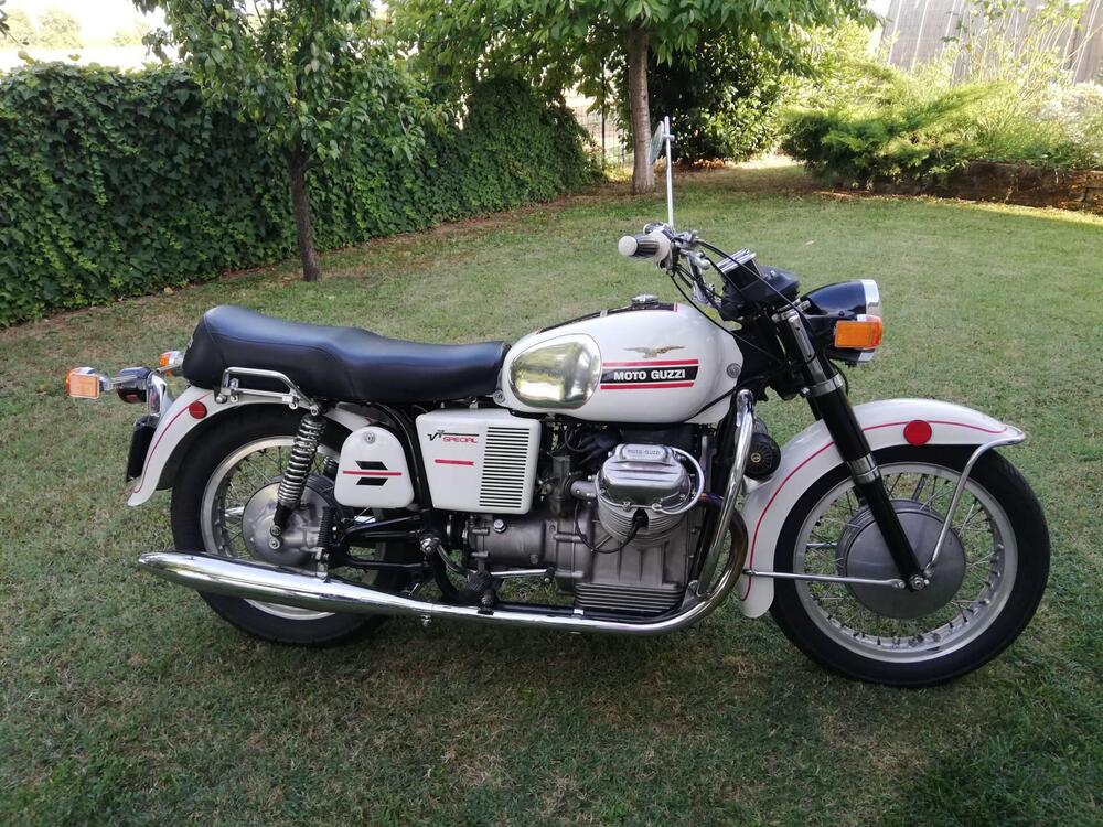 Moto Guzzi V7 special  (5)