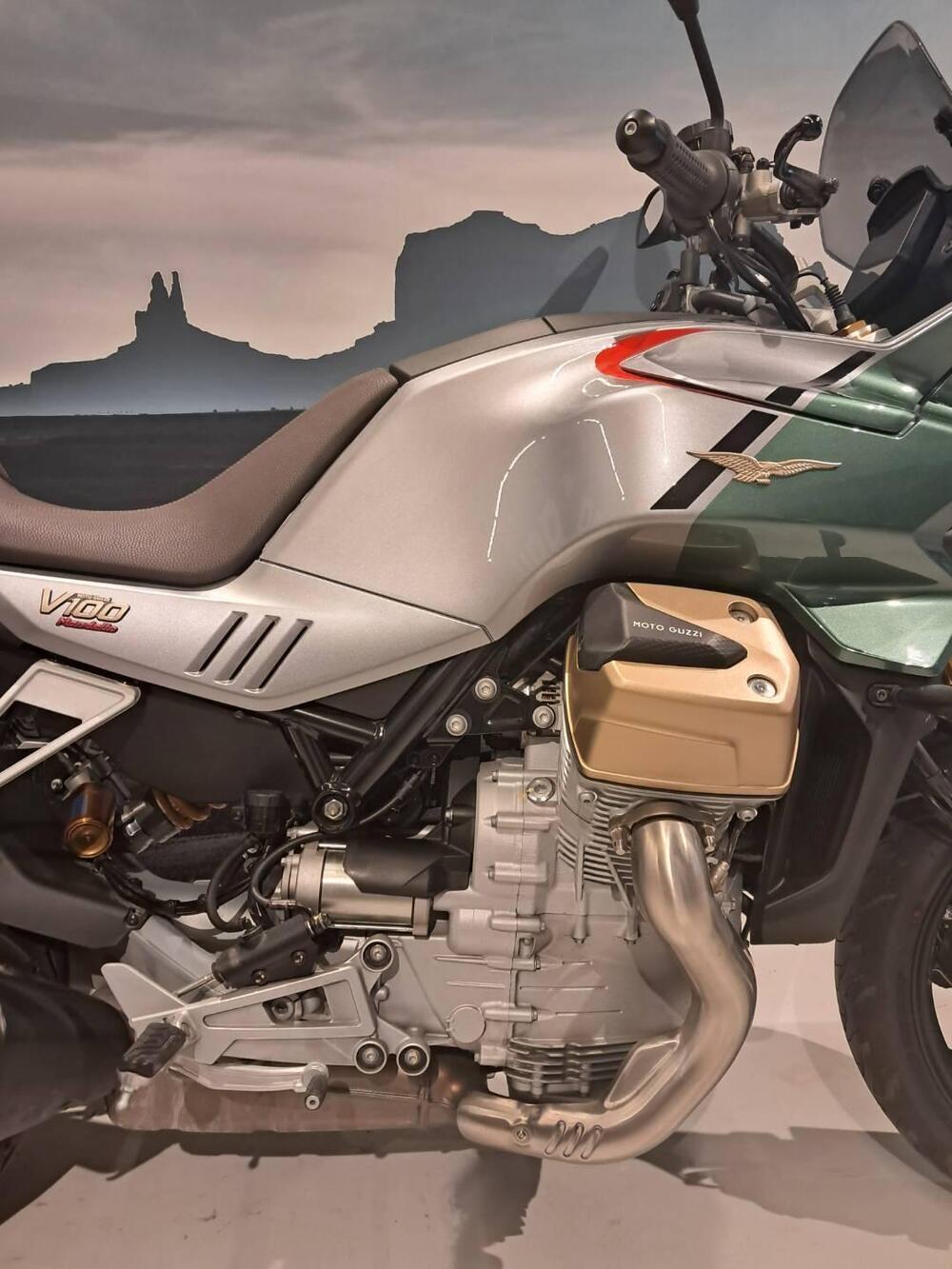 Moto Guzzi V100 Mandello S (2022 - 24) (5)