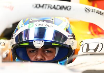 F1, primo incidente dell’era 2026: Arvid Lindblad fuori pista a Imola con la Racing Bulls