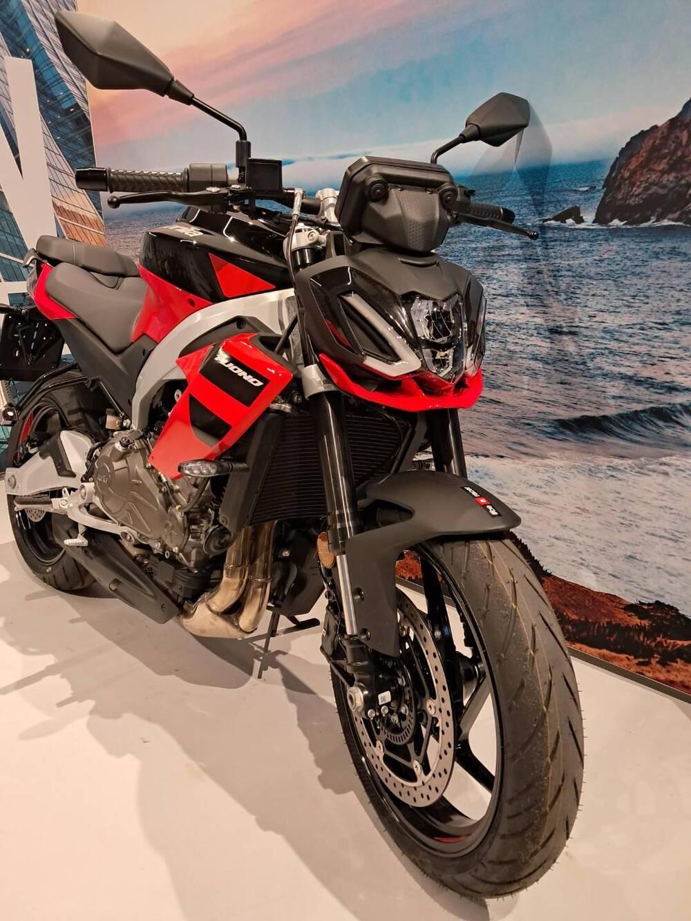 Aprilia Tuono 457 (2025 - 26) (4)