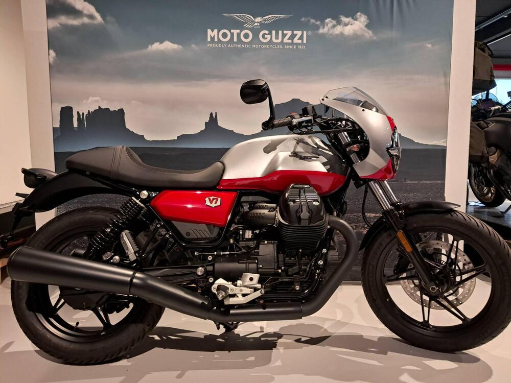 Moto Guzzi V7 Stone Corsa (2023 - 25)