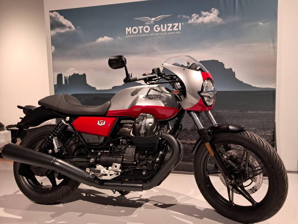 Moto Guzzi V7 Stone Corsa (2023 - 25) (3)