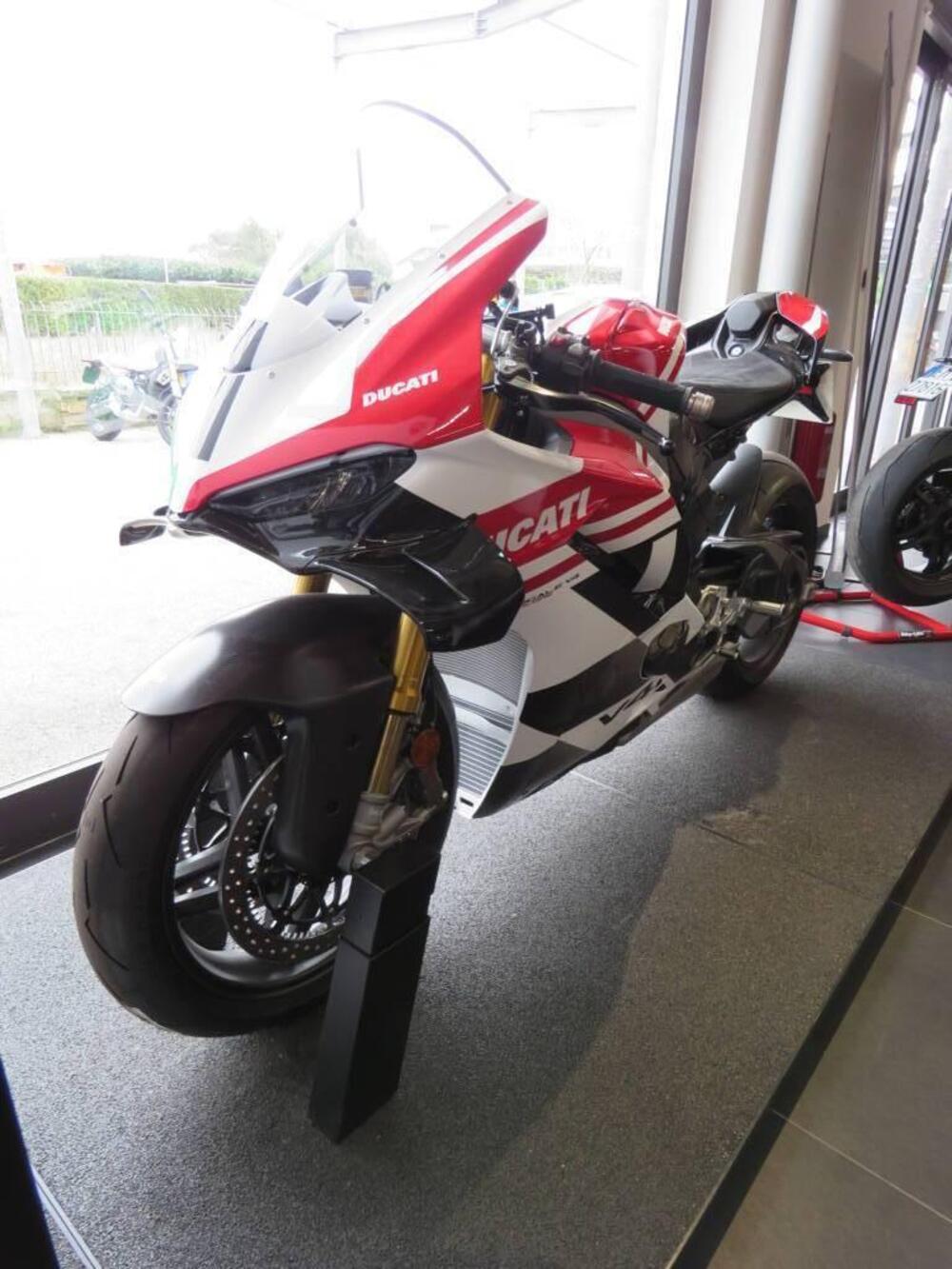 Ducati Panigale V4 Tricolore (2025 - 26) (2)