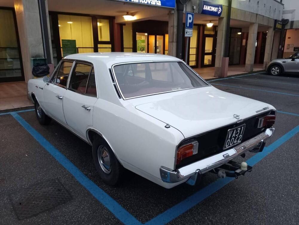 Opel Rekord d'epoca a Mantova (3)