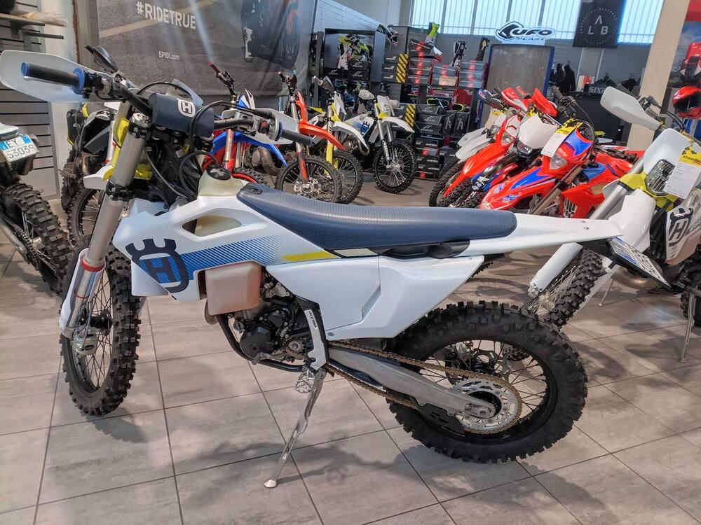 Husqvarna FE 350 (2024) (2)