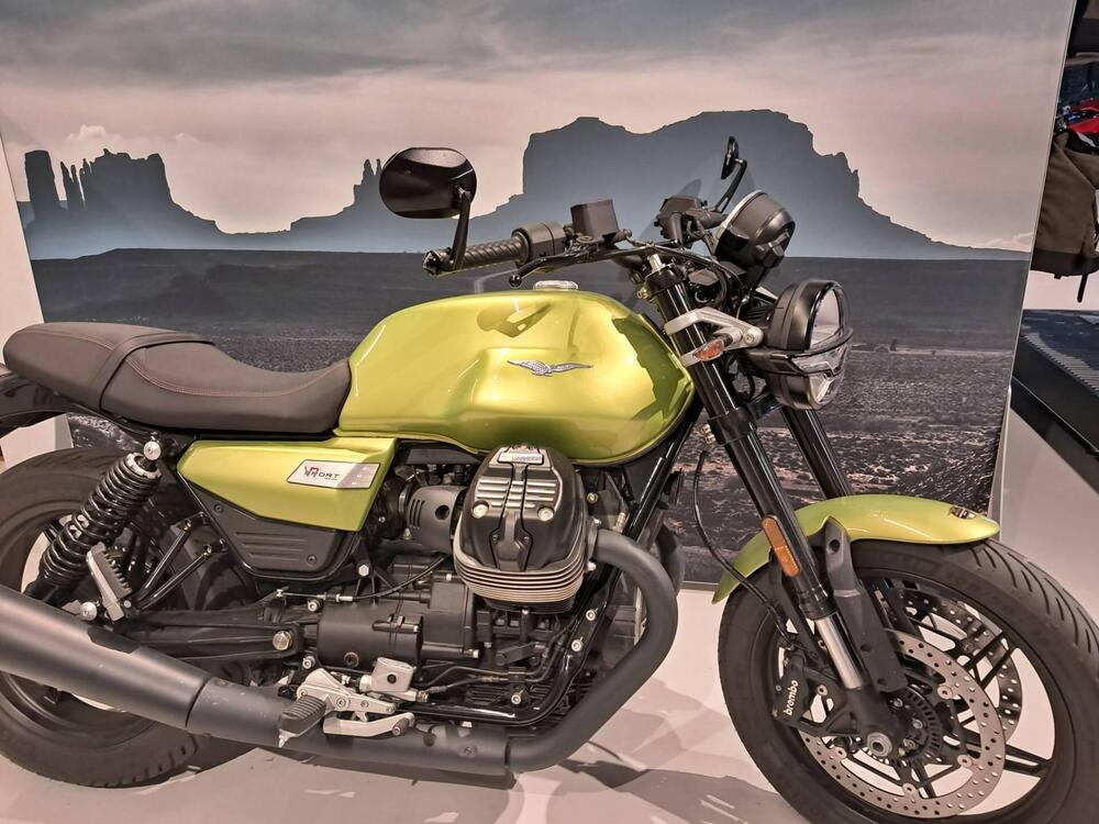 Moto Guzzi V7 Sport (2025 - 26) (2)