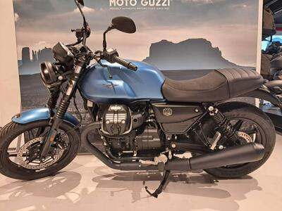 Moto Guzzi V7 Stone (2025 - 26) nuova