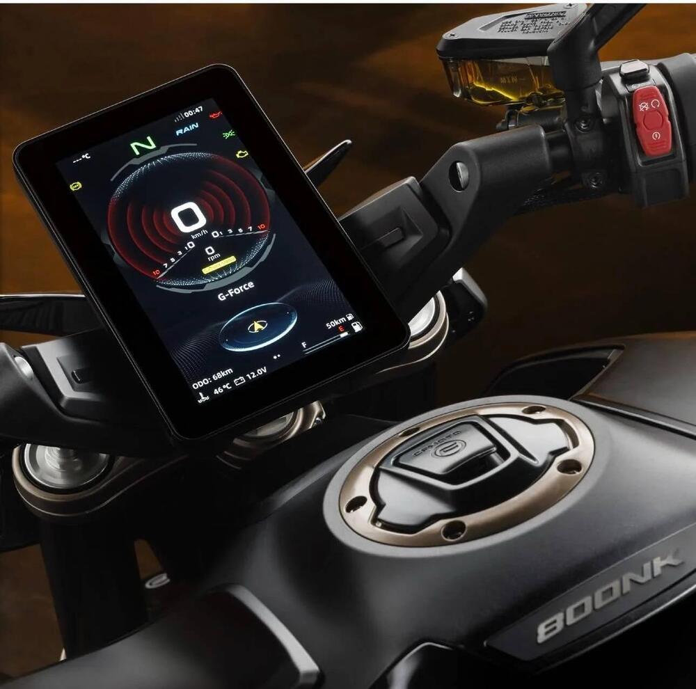 CFMOTO 800NK Advanced (2023 - 26) (2)