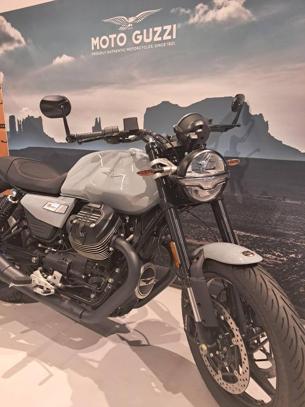 Moto Guzzi V7 Sport (2025 - 26) (4)