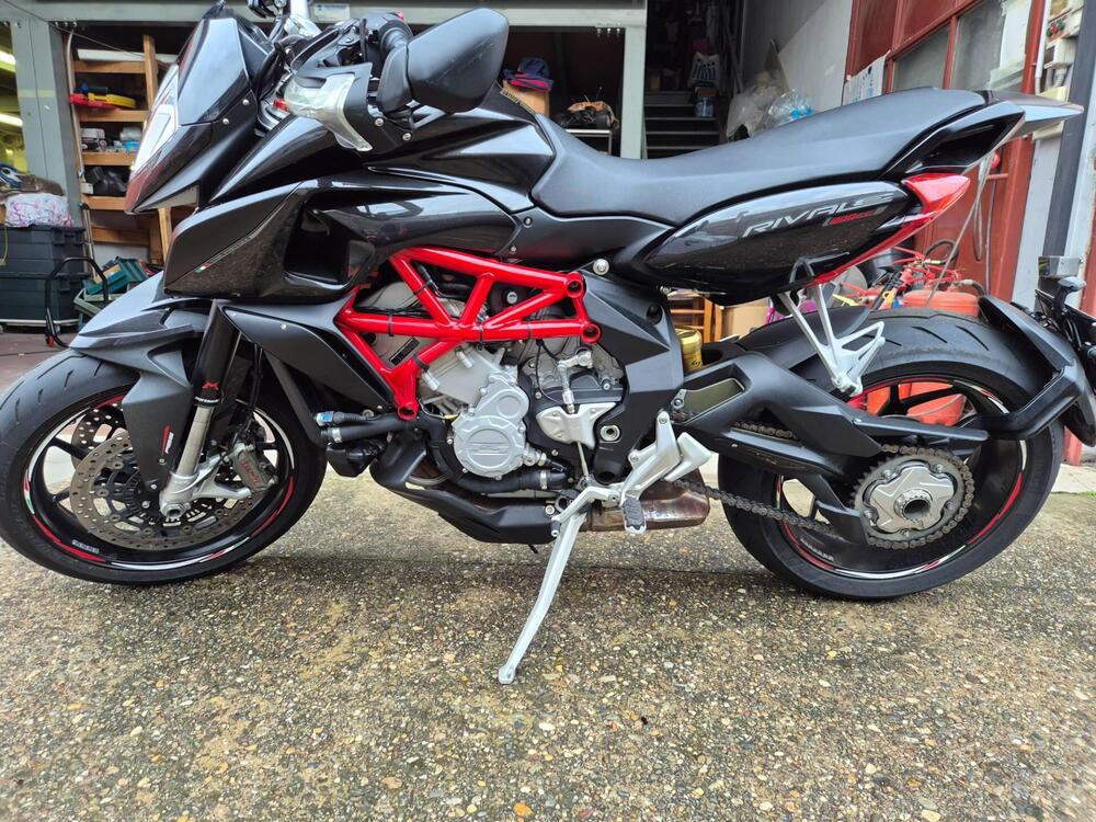 MV Agusta Rivale 800 EAS ABS (2013 -17) (2)