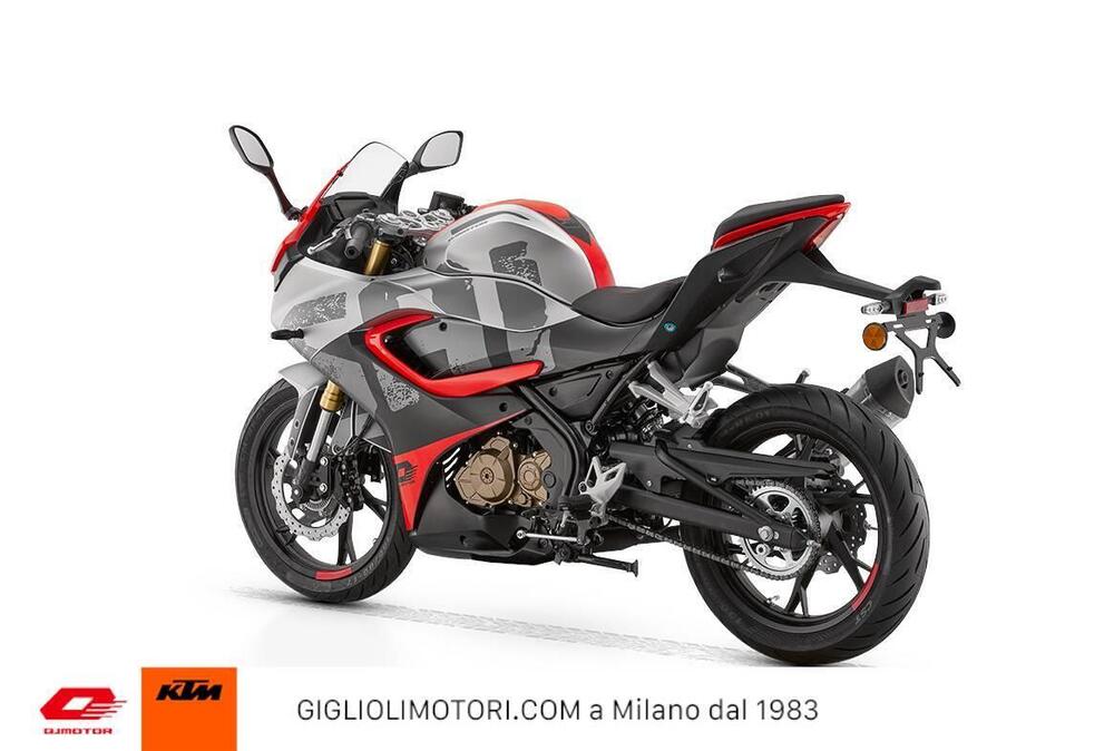 QJ Motor SRK 125 R (2025 - 26) (7)