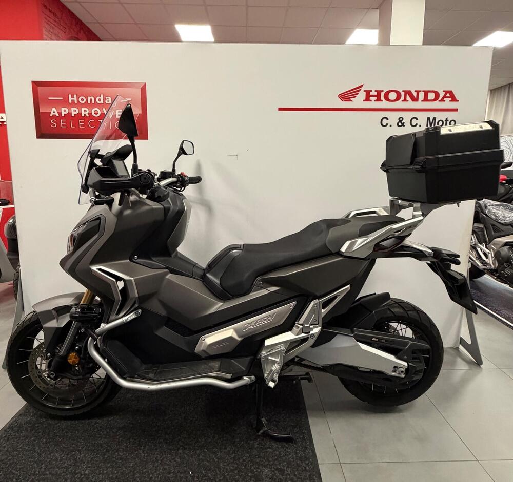 Honda X-ADV 750 (2017) (2)