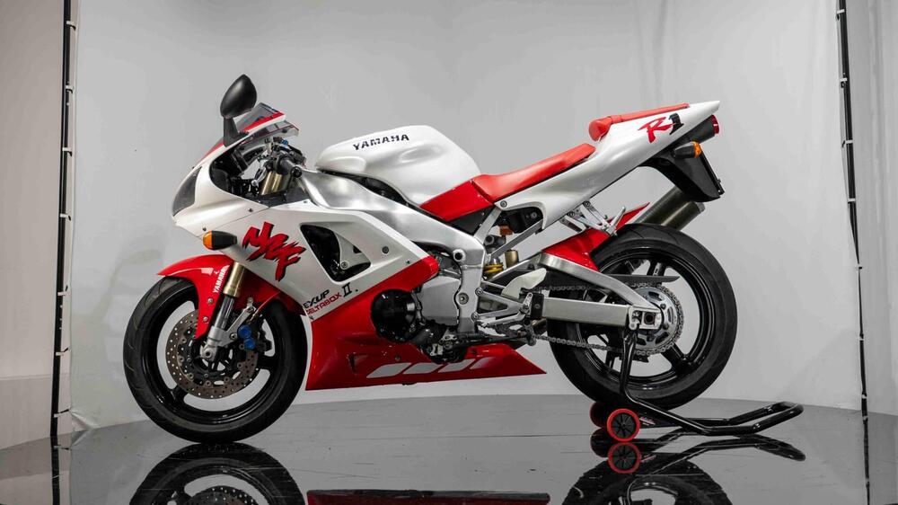 Yamaha YZF R1 (1998 - 99) (2)