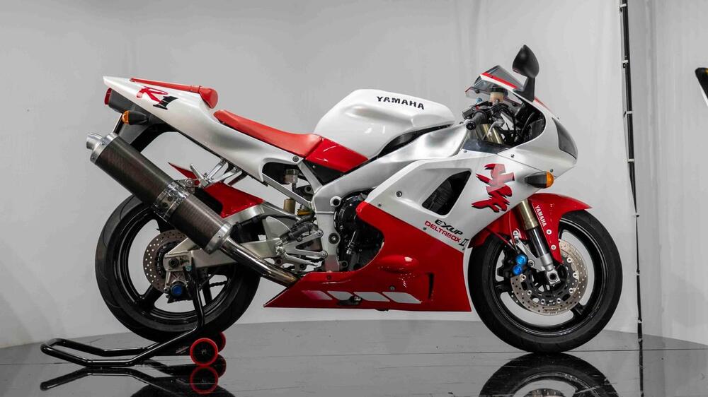 Yamaha YZF R1 (1998 - 99) (6)