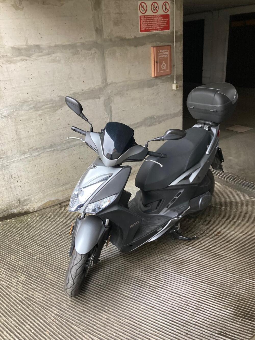 Kymco Agility 200i R16 + (2021 - 25) (3)