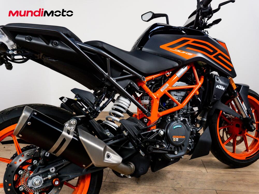 KTM 125 Duke (2021 - 23) (4)