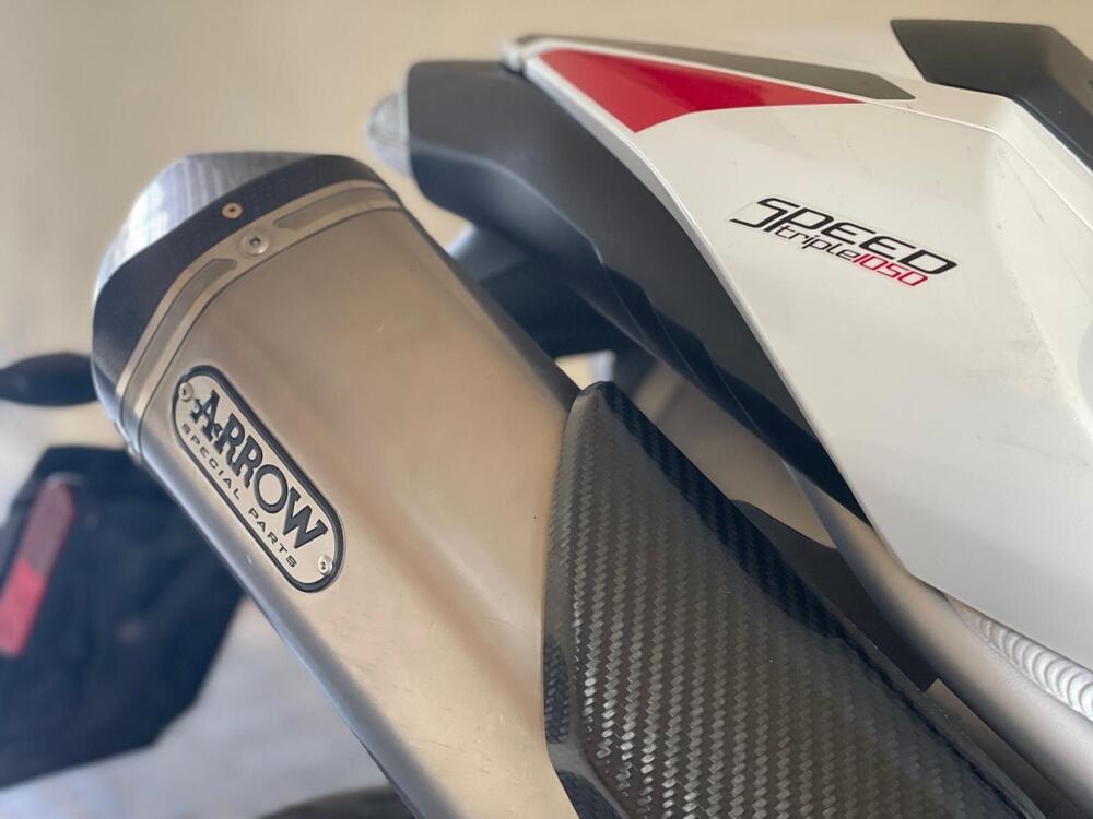 Triumph Speed Triple 1050 RS (2018 - 20) (8)