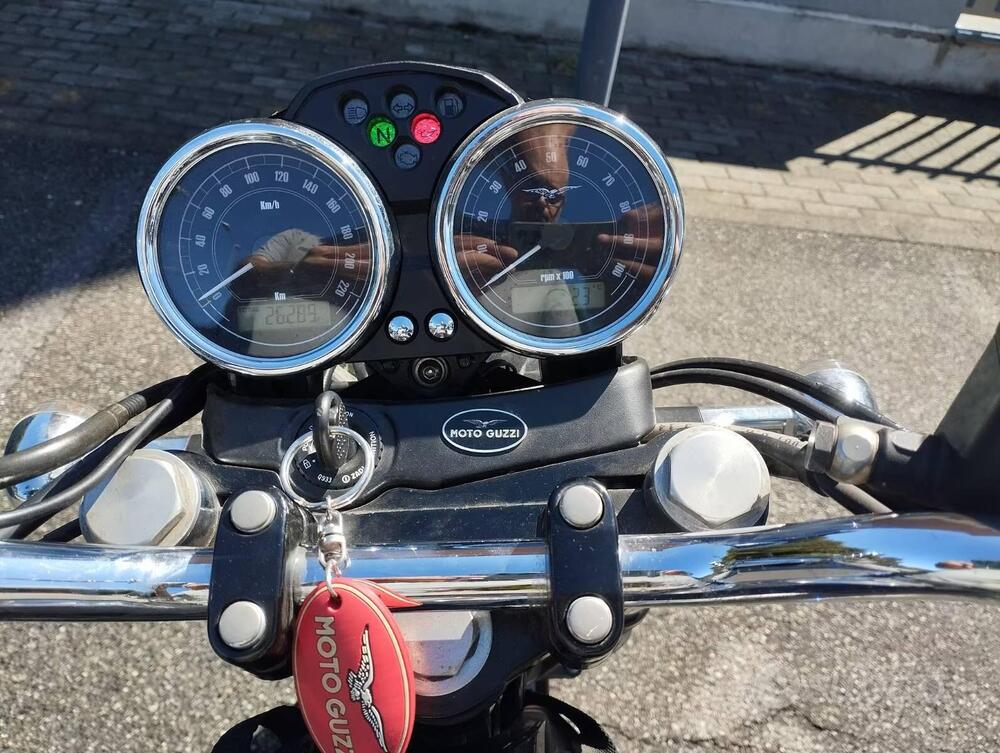 Moto Guzzi V7 Classic (2008 - 12) (4)