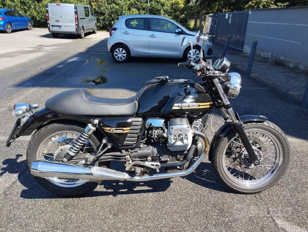 Moto Guzzi V7 Classic (2008 - 12) (3)