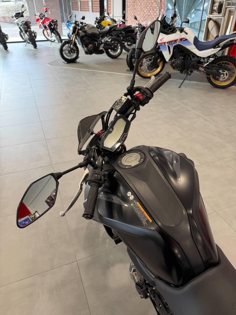 Yamaha MT-07 (2018 - 20) (8)