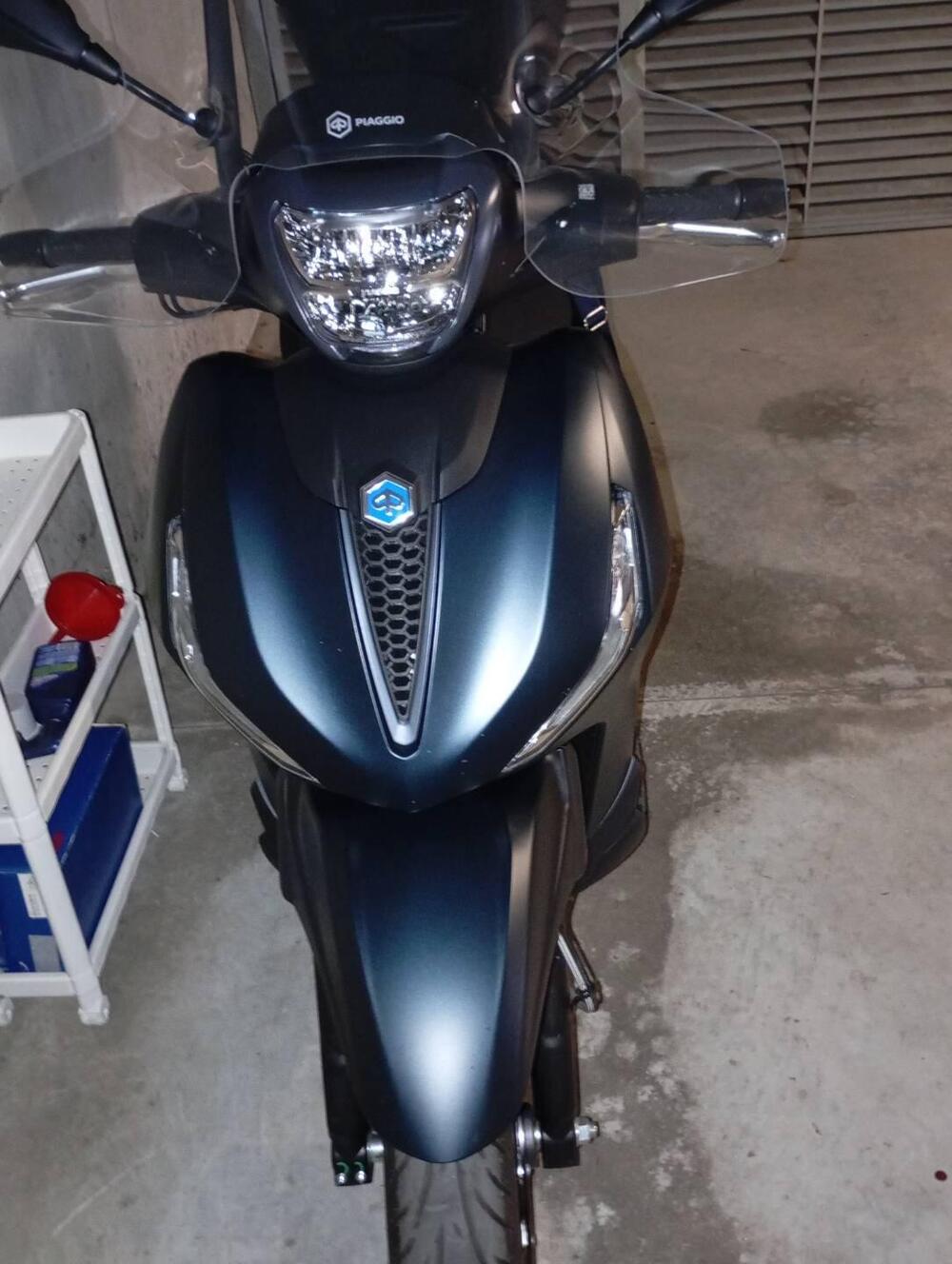 Piaggio Beverly 400 S (2025 - 26) (2)