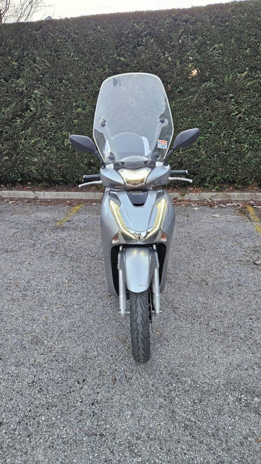 Honda SH 125 i ABS (2013 - 17) (2)