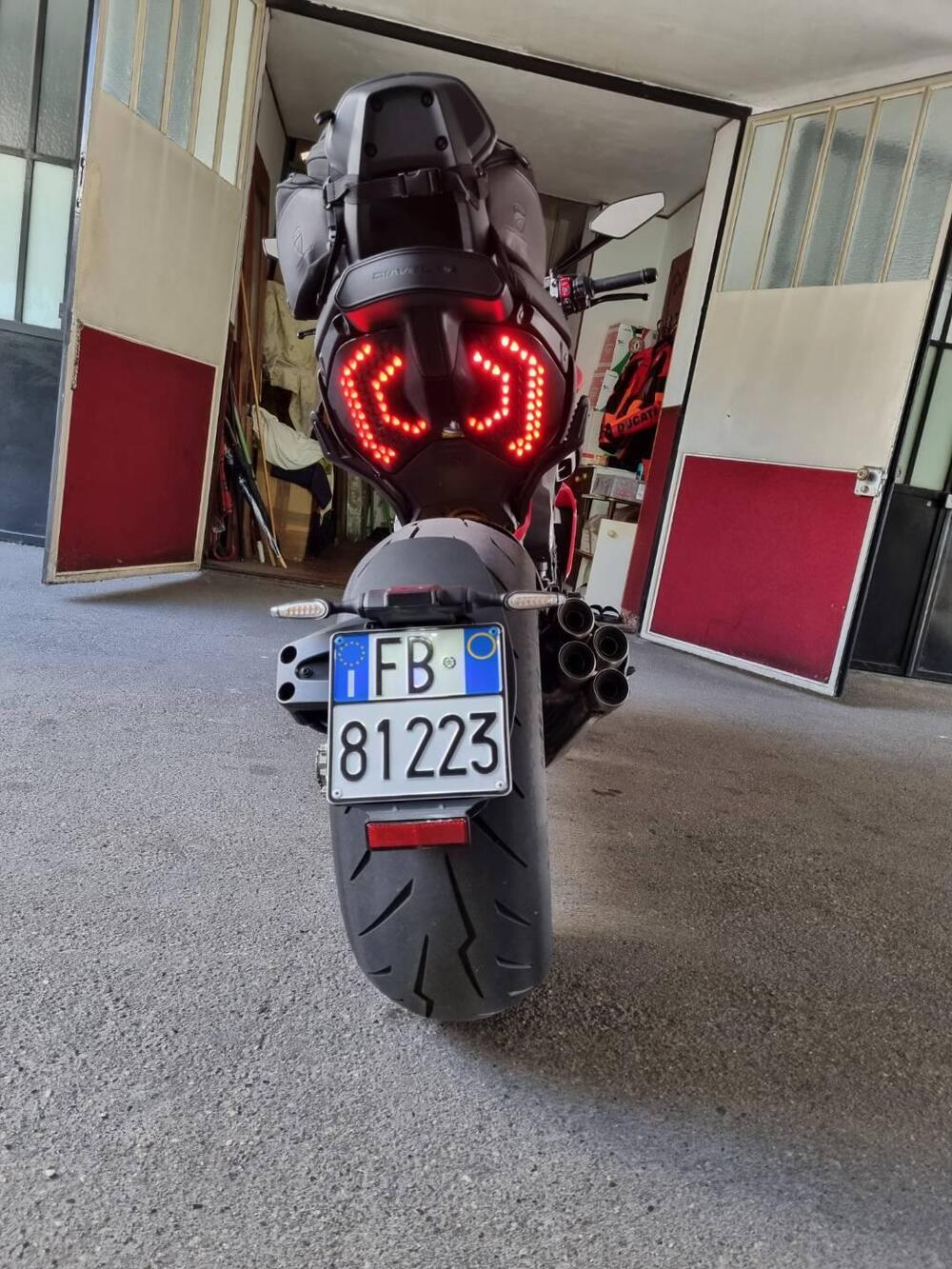 Ducati Diavel V4 (2023 - 26) (3)