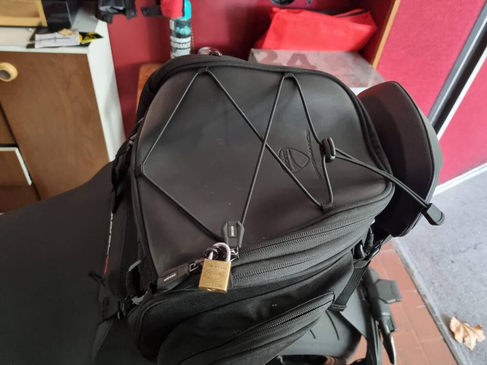 Ducati Diavel V4 (2023 - 26) (5)