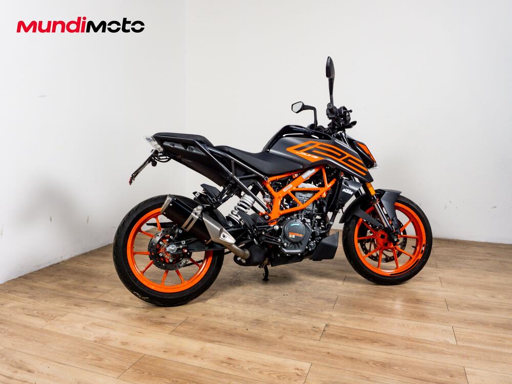 KTM 125 Duke (2021 - 23) (3)