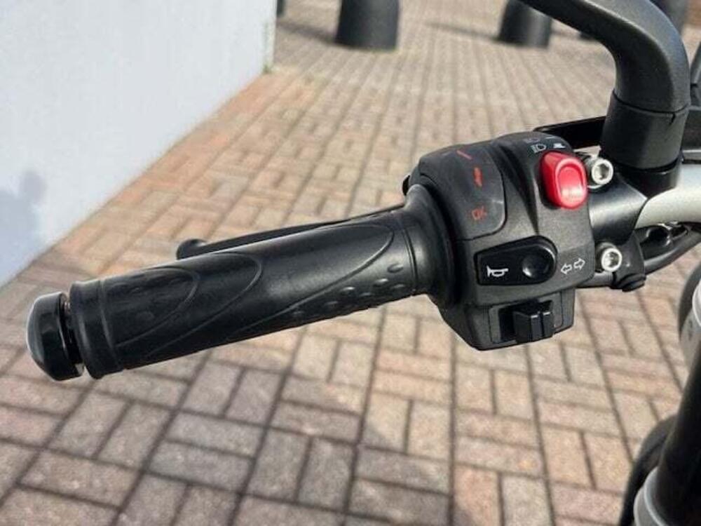 MV Agusta Brutale 800 EAS ABS (2012 - 15) (12)