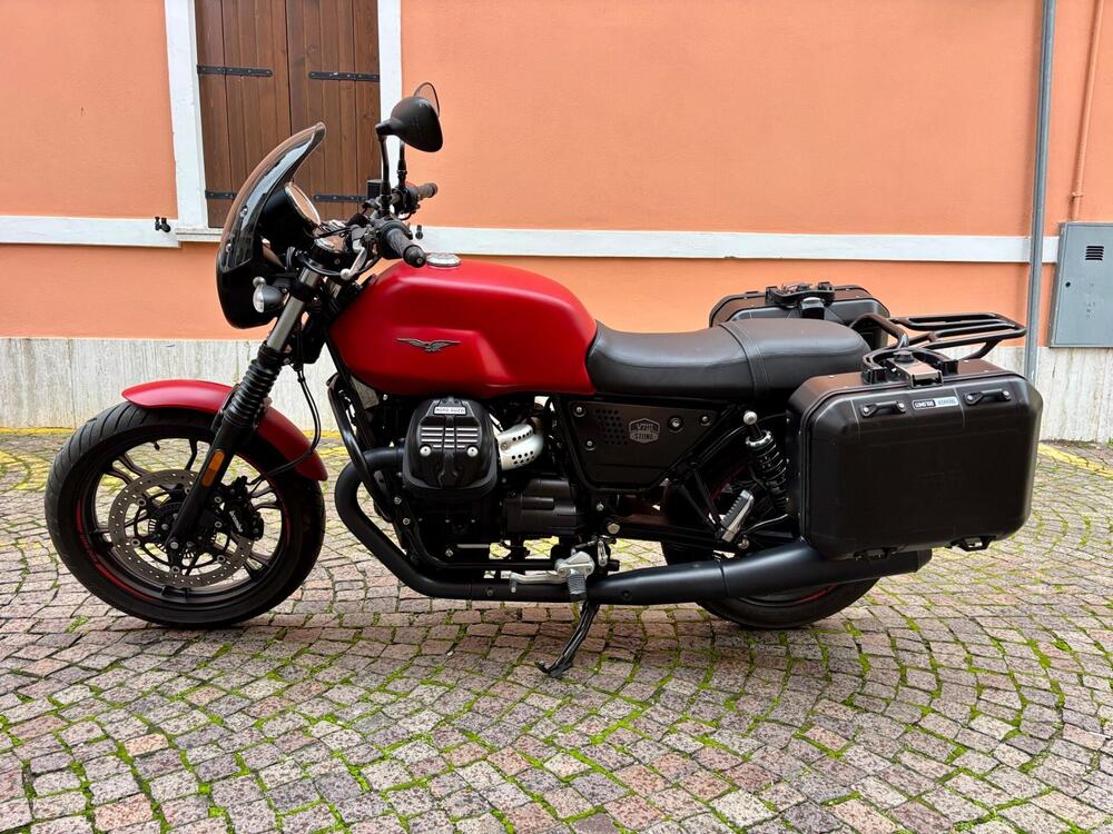 Moto Guzzi V7 III Stone (2017 - 20) (6)