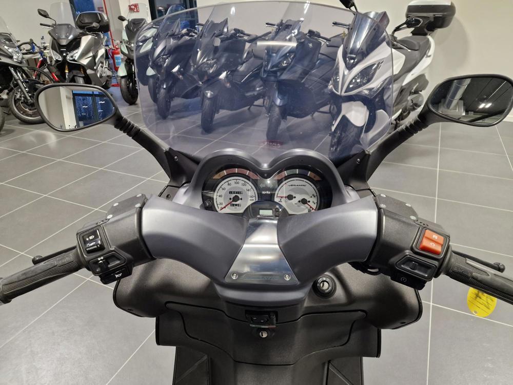 Aprilia Atlantic 300 (2010 - 14) (2)