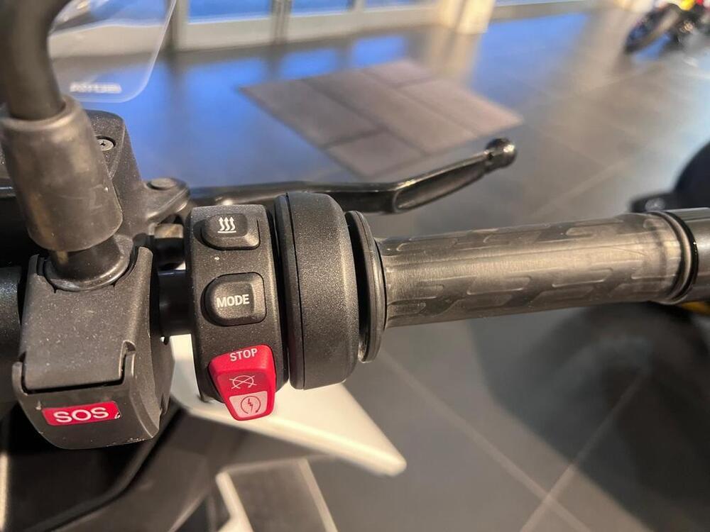 Bmw CE 04 (2021 - 25) (12)