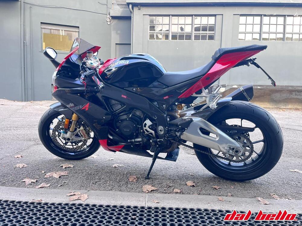 Aprilia RSV4 Factory (2009 - 12) (4)