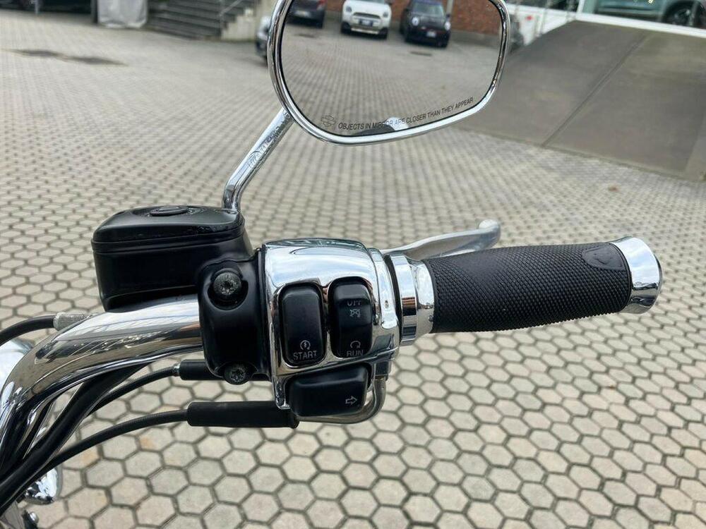 Harley-Davidson 1584 Deluxe (2007 - 08) - FLSTN (9)