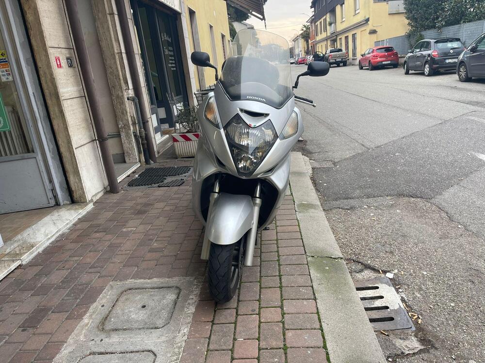 Honda Silver Wing 600 (2001 - 05) (5)