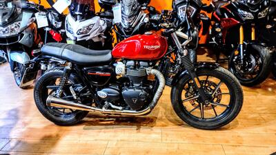 Triumph Street Twin 900 (2019 - 20) usata