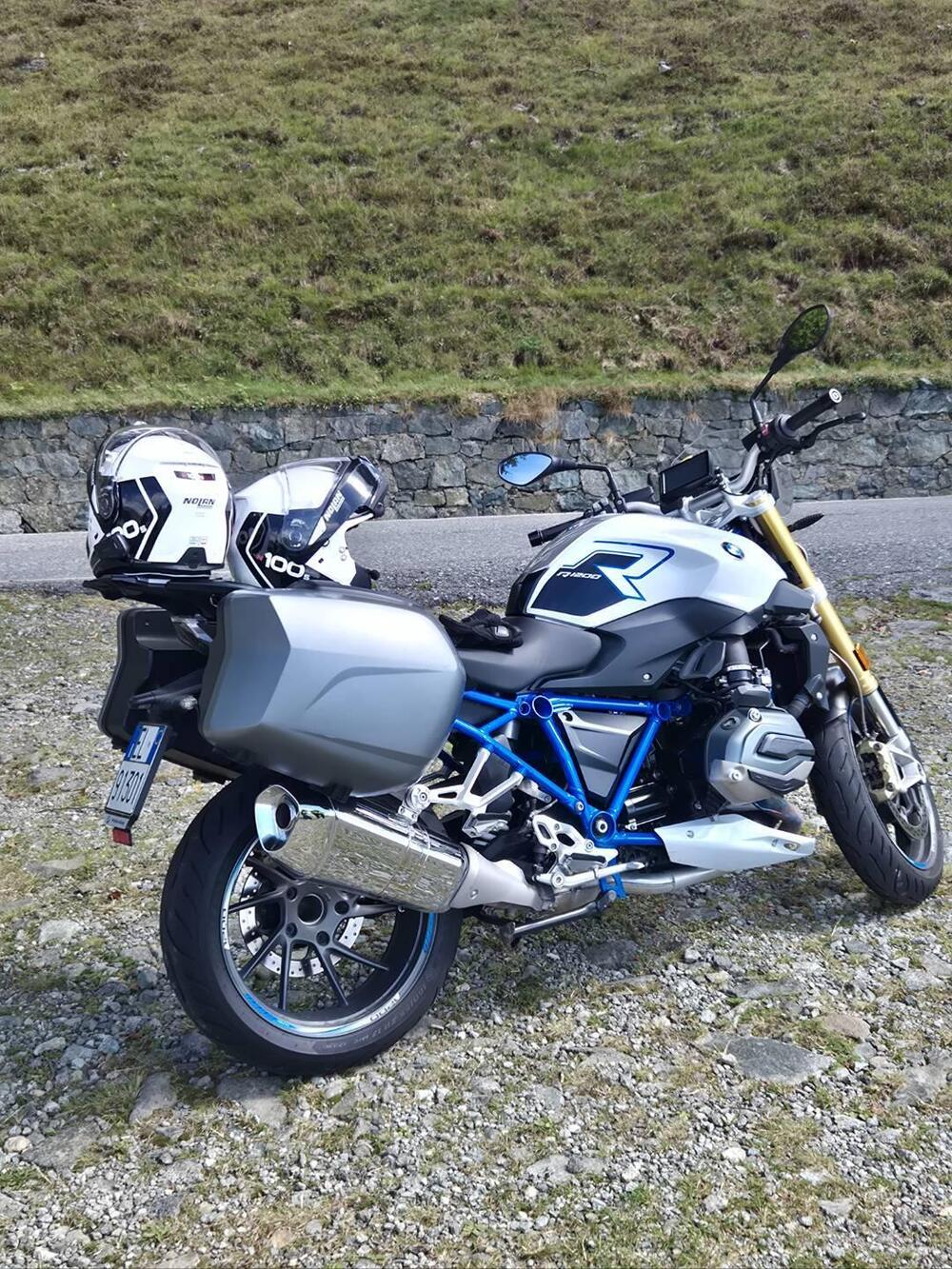 Bmw R 1200 R (2017 - 18) (2)