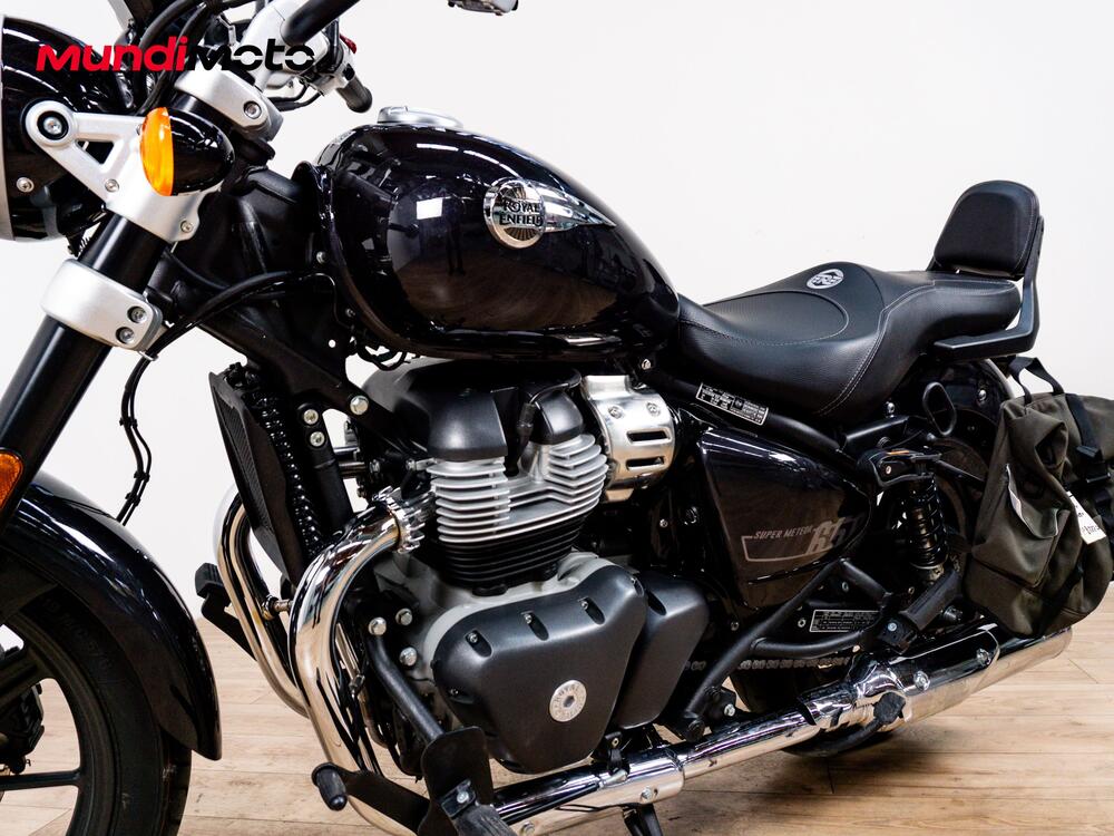 Royal Enfield Super Meteor 650 (2023 - 26) (9)