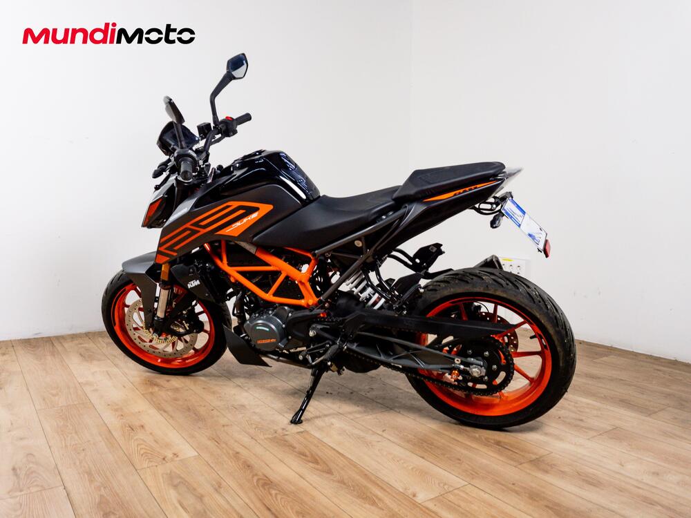KTM 125 Duke (2021 - 23) (7)