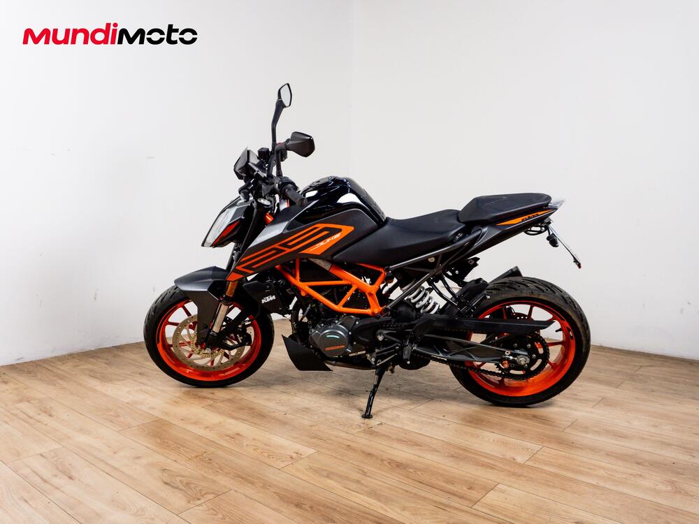 KTM 125 Duke (2021 - 23) (6)