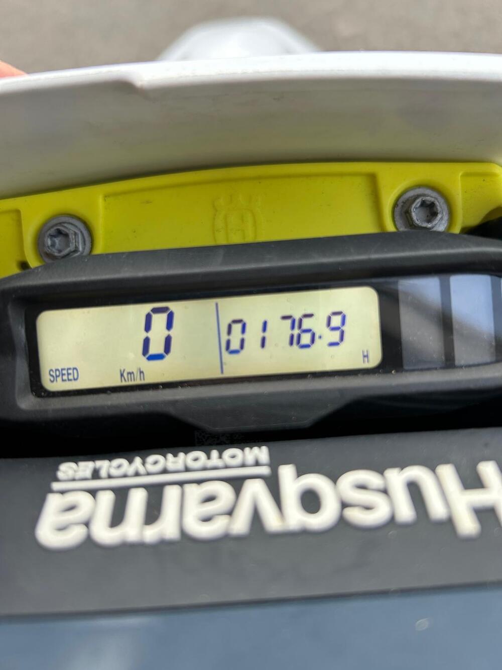 Husqvarna TE 300 (2024) (4)