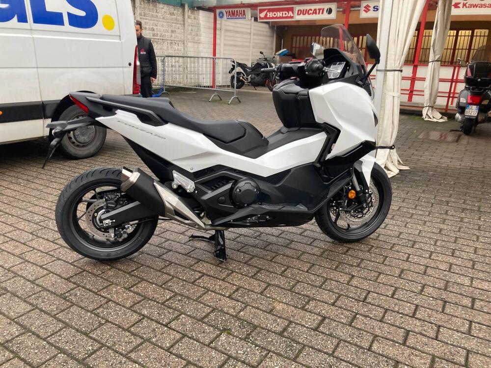 Honda Forza 750 (2025 - 26) (3)