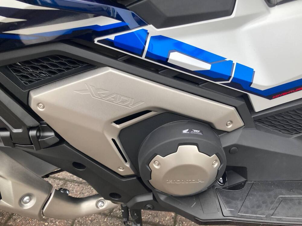 Honda X-ADV 750 (2025 - 26) (5)
