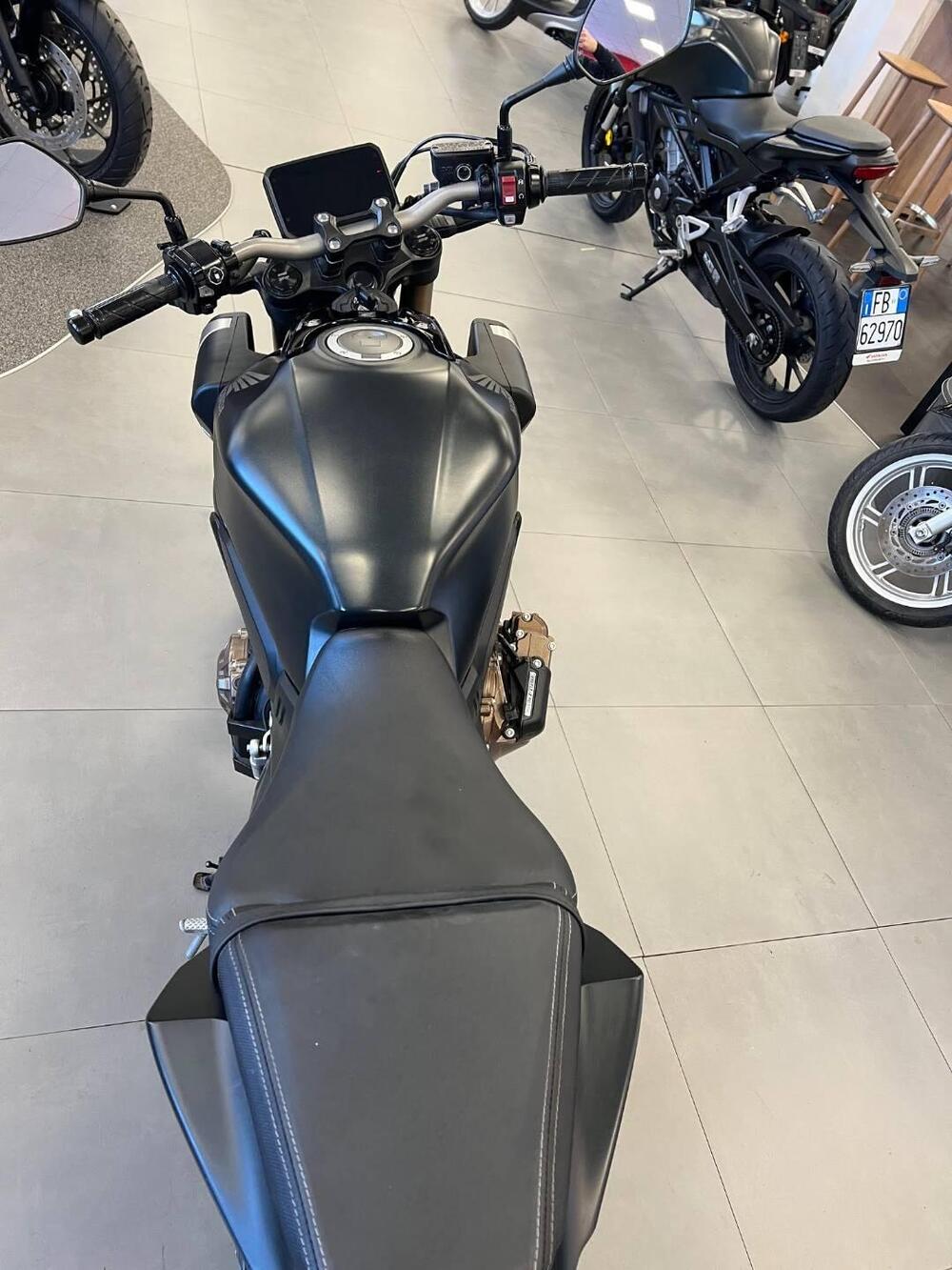 Honda CB 650 R E-Clutch (2024 - 26) (2)