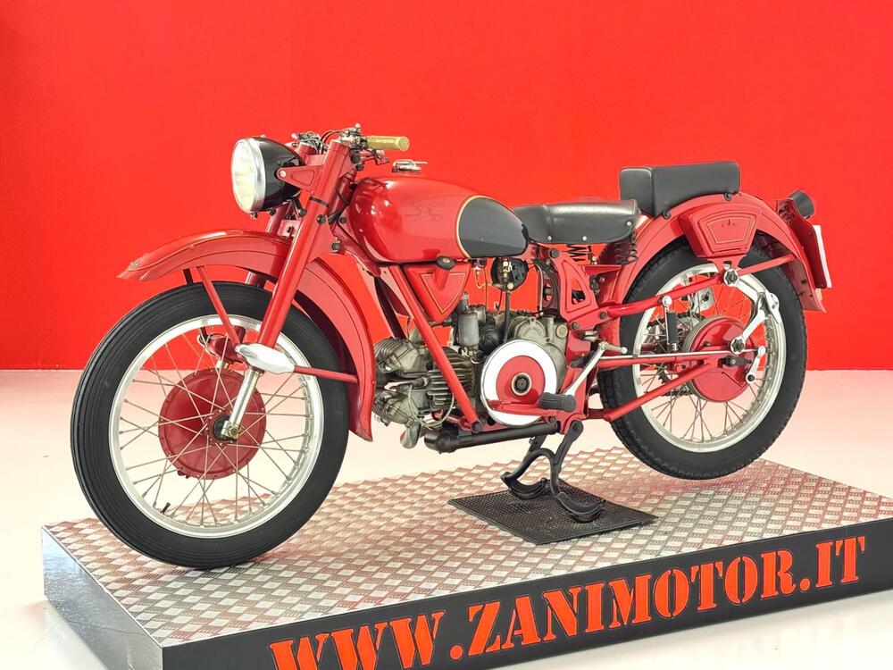 Moto Guzzi AIRONE 250 SPORT (4)