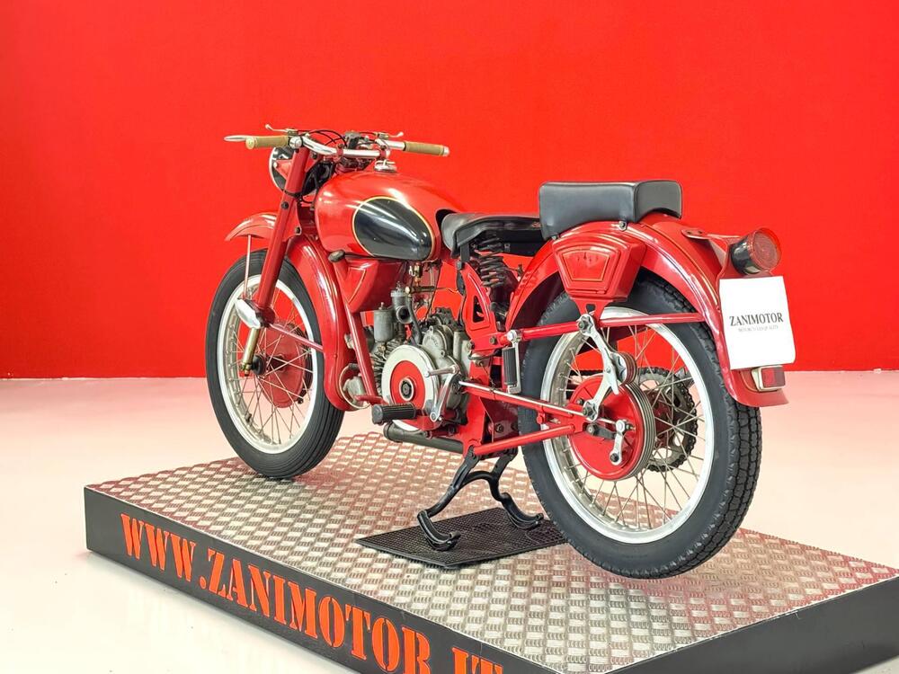 Moto Guzzi AIRONE 250 SPORT (6)