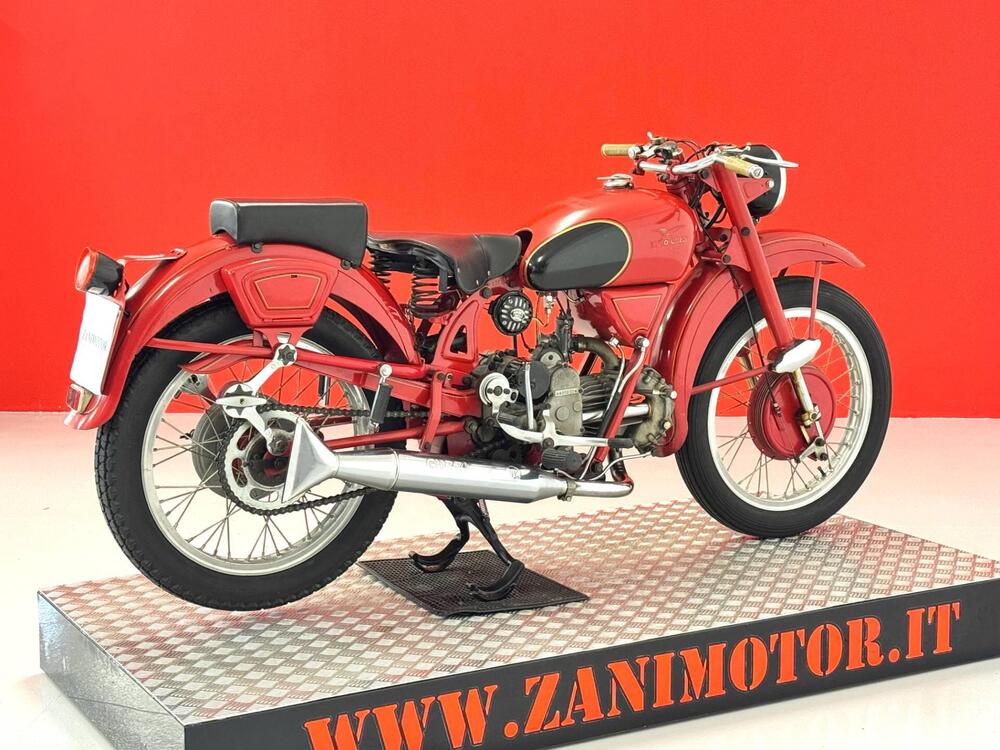 Moto Guzzi AIRONE 250 SPORT (8)